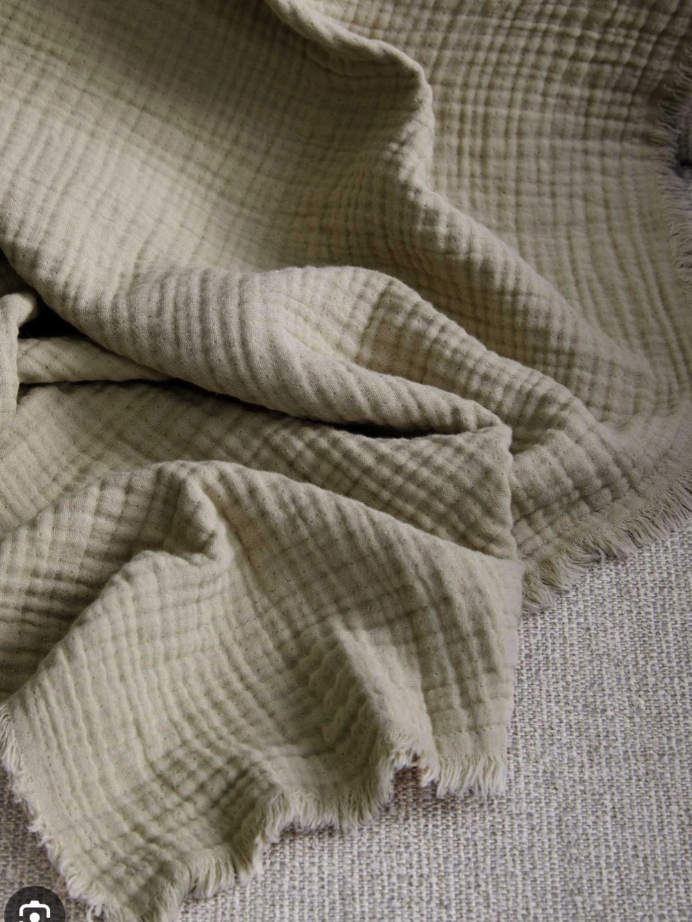 NWOT Quince Olive Green Organic Cotton Gauze Throw  Blanket!